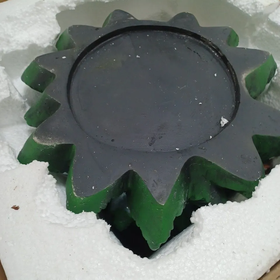 BOXED OUTDOOR LED CHRISTMAS TREE ORNAMENT