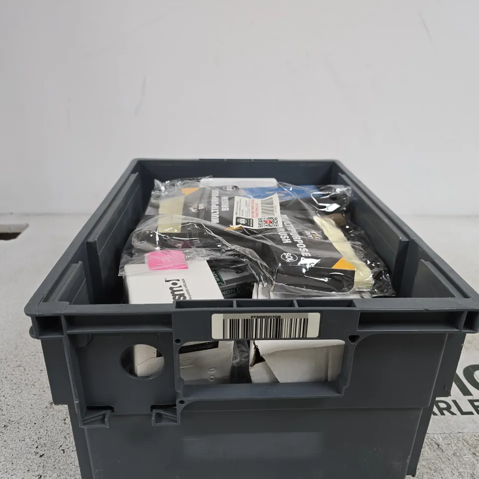 TOTE OF APPROXIMATELY 15 ASSORTED HOUSEHOLD ITEMS TO INCLUDE MULTIPURPOSE BRUSHES, SMOL PRODUCTS, DIXON WHITE CHINA MARKERS ETC