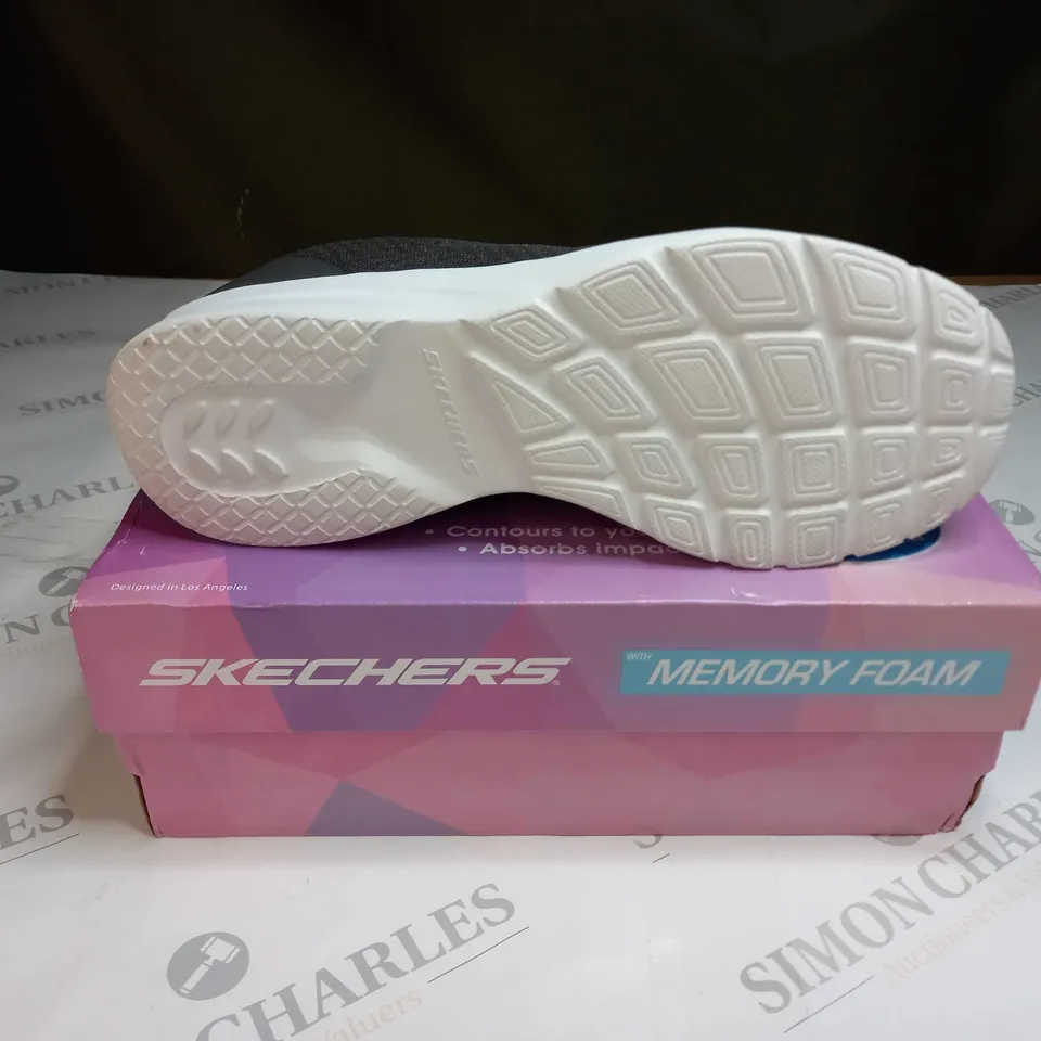 SKECHERS DYNAMIGHT 2 TRAINERS SIZE 6