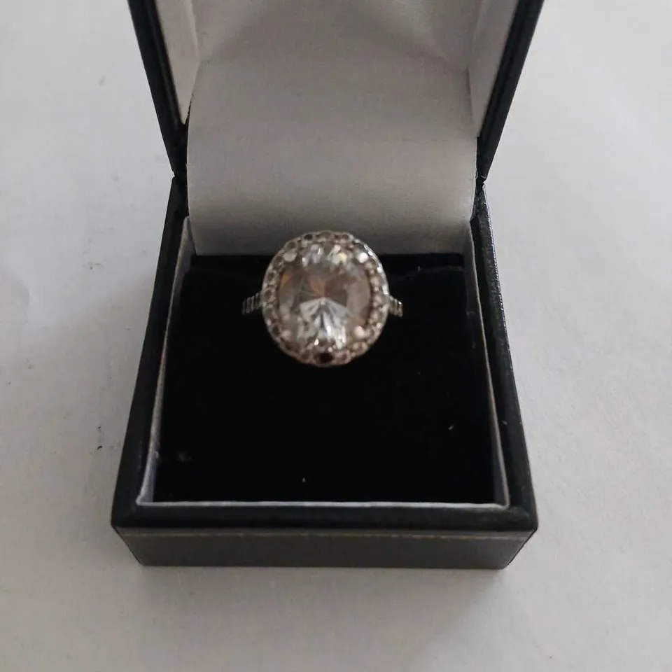 TEN ASSORTED STERLING SILVER RINGS