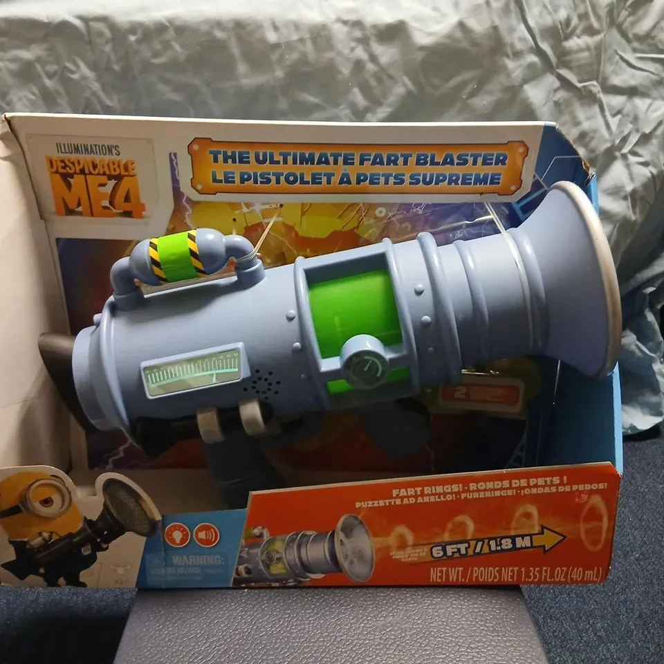 DESPICABLE ME 4 THE ULTIMATE FART BLASTER TOY GUN