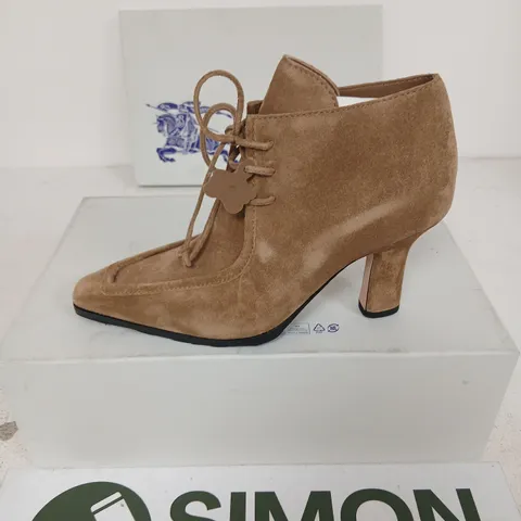 BURBERRY SUEDE LACE-UP ANKLE BOOTS – UK 6, TAN