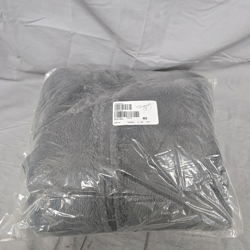 COZEE HOME ZIP UP FLUFFY ROBE - M