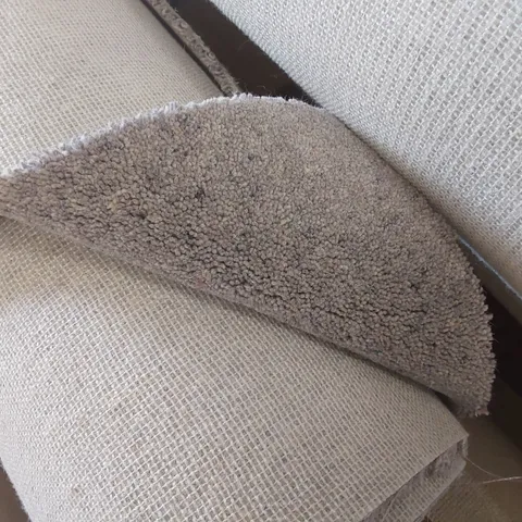 ROLL OF QUALITY CARPET - APPROXIMATELY 3.5 x 2m