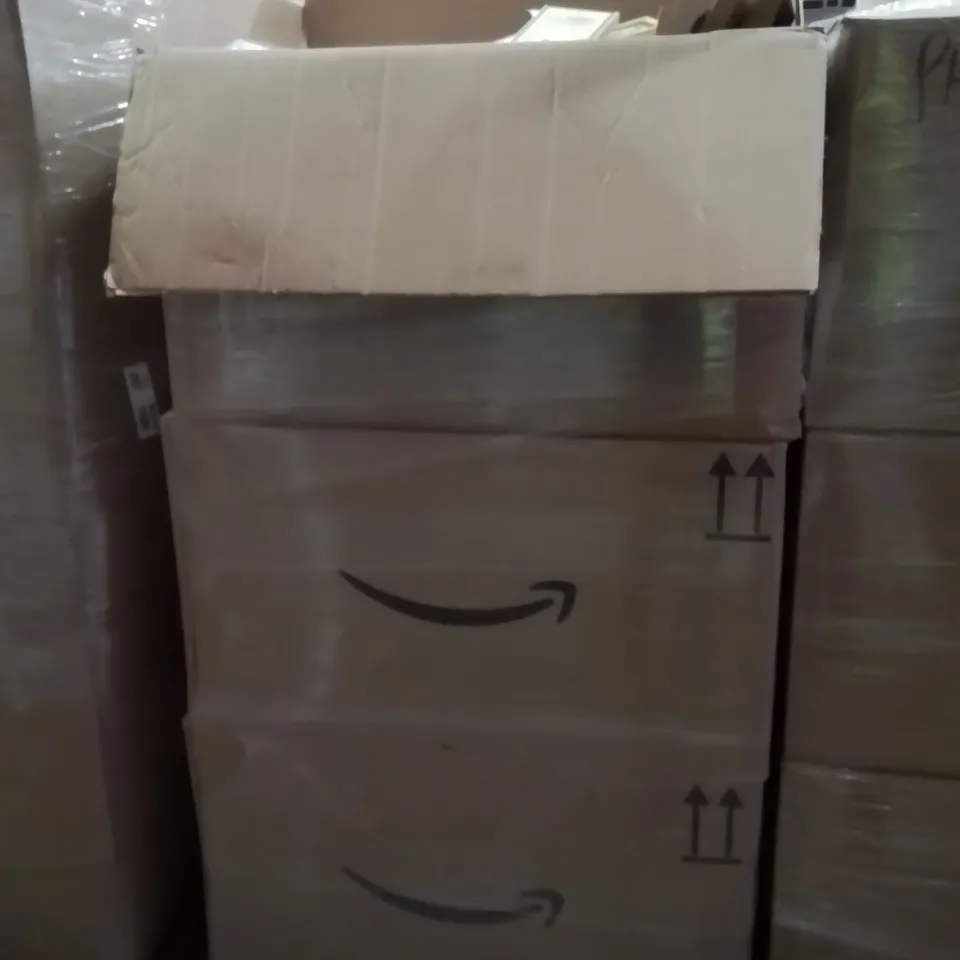 PALLET TO CONTAIN A LARGE QUANTITY OF PHONE CASES AND SCREEN PROTECTORS