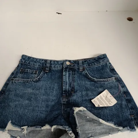 TOPSHOP DENIM SHORTS - UK 10 (EU 38) – MADE IN TURKEY