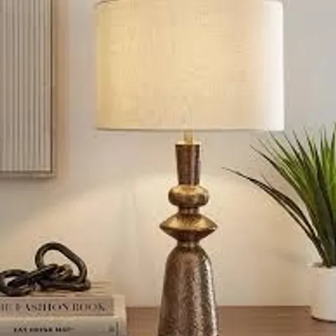 VERY HOME TOTEM CERAMIC DISTRESSED BRONZE TABLE LAMP