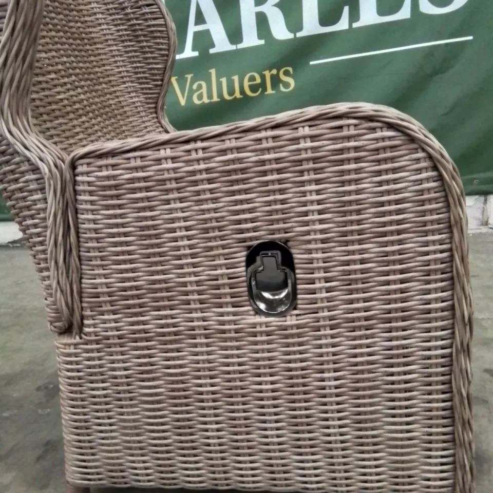 BOXED RECLINER BISTRO CHAIRS × 2 - NATURAL 