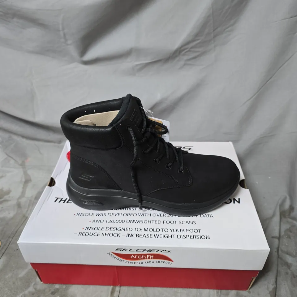 SKECHERS ARCH FIT BOOTS – BLACK LEATHER, ANKLE BOOT SIEZ 6