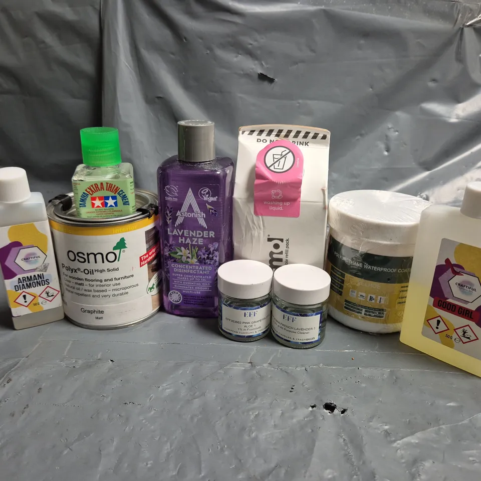 APPROXIMATELY 15 ASSORTED LIQUIDS TO INCLUDE ASTONISH LAVENDER HAZE DISINFECTANT, OSMOL POLYX-OIL, SMOL WASHING UP LIQUID, ETC - COLLECTION ONLY