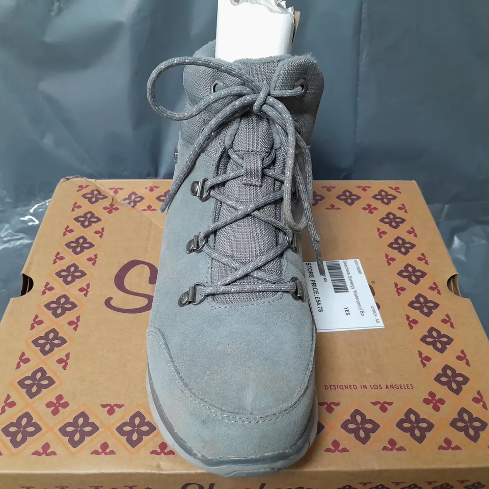 SKECHERS SYENERY WATERPROOF BOOTS IN GREY - UK 5