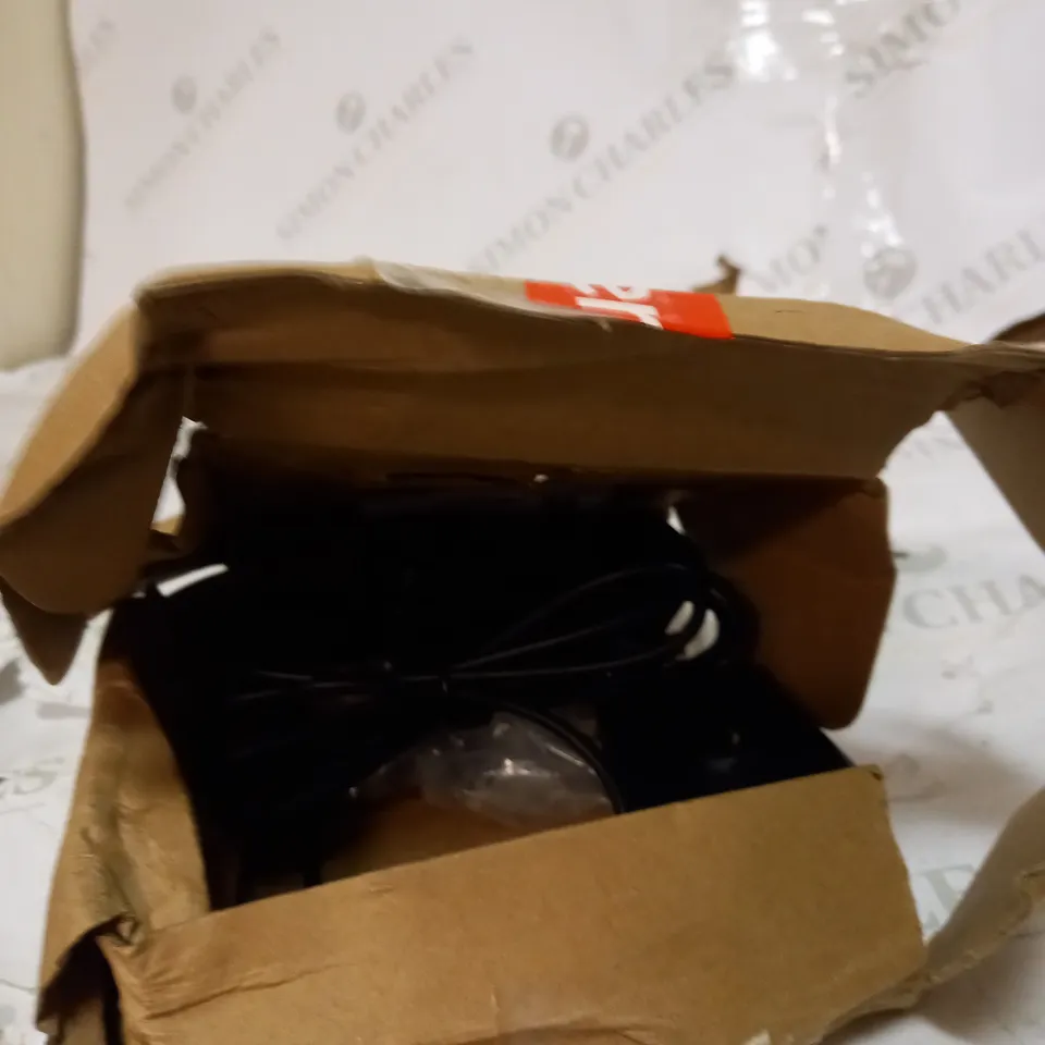 LOT OF 10 ASSORTED MOUSES , AUDIO CONNECTORS , EXFOLIATOR AND WEBCAMS