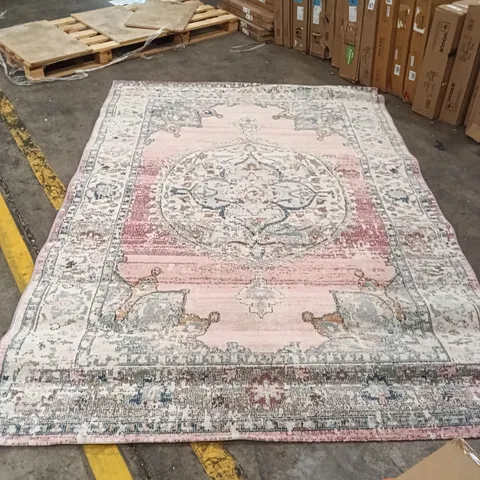 PERSIAN STYLE RUG APPROXIMATELY - 292 X 200 CM 