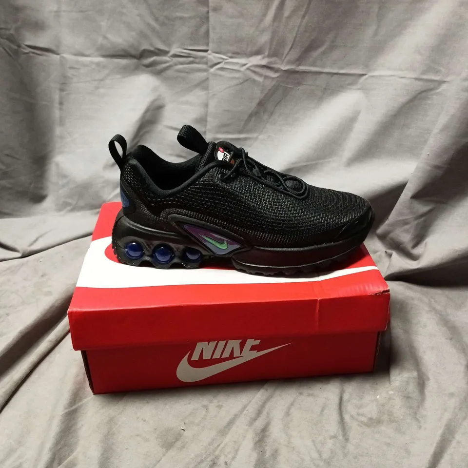KIDS NIKE AIR MAX DN PS - BLACK/GREEN SHOCK-RACER BLUE MESH TRAINERS - KIDS UK SIZE 13