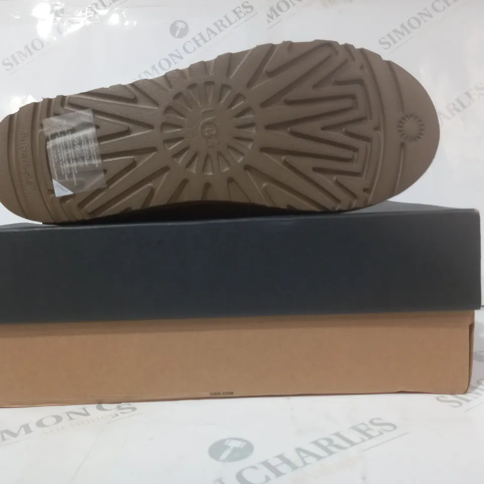 BOXED PAIR OF UGG TASMAN SHOES IN TAN UK SIZE 10