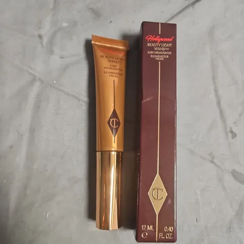 BOXED CHARLOTTE TILBURY HOLLYWOOD BEAUTY LIGHT WAND EASY HIGHLIGHTER IN SPOTLIGHT – 12 ML