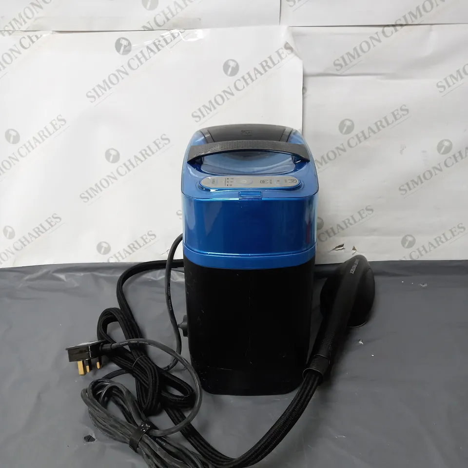 TEFAL CUBE CLOTHES STEAMER - BLUE & BLACK