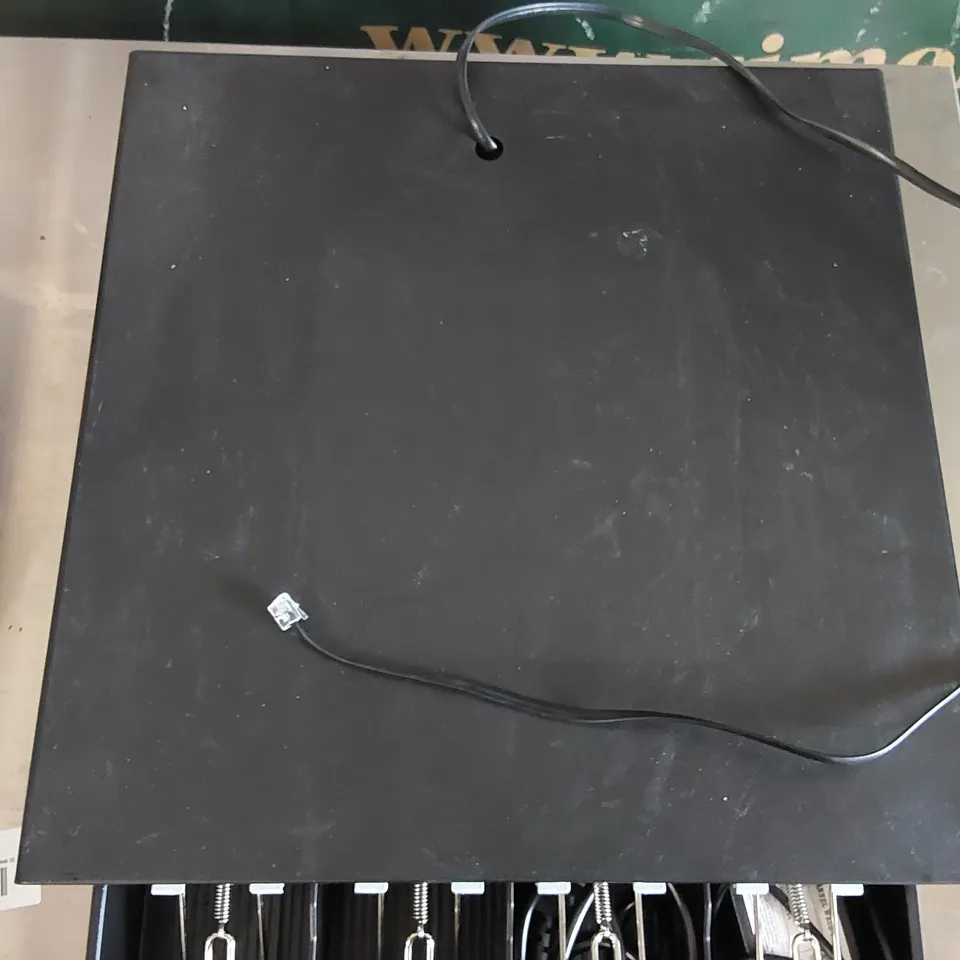 EPOSNOW LOCKING CASH DRAWER 