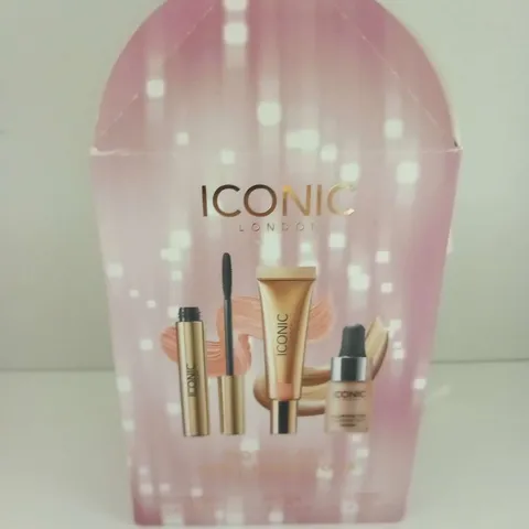 FOUR BOXED ICONIC GOT IT ALL GIFT SETS