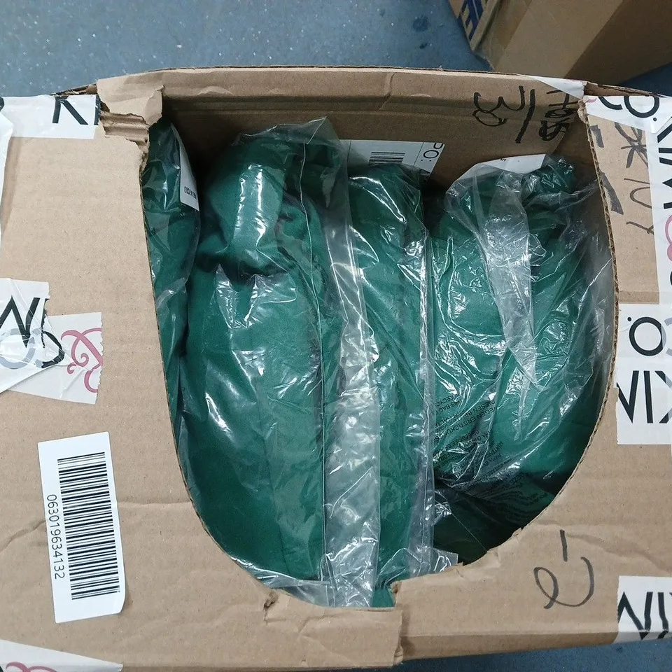 BOX OF APPROXIMATELY 20 KIM & CO PETITE BLAZERS - GREEN - SIZE 3XL