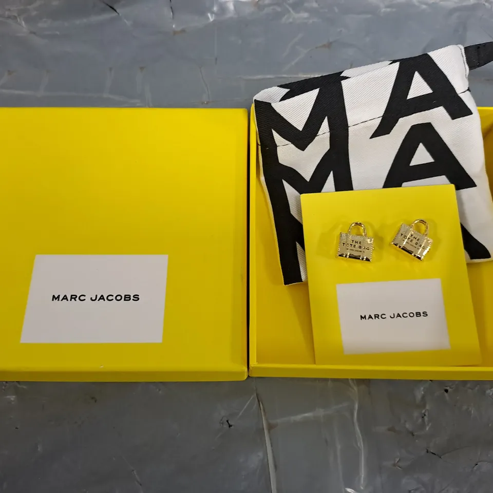 BOXED MARC JACOBS TOTE BAG GOLD STUDS 