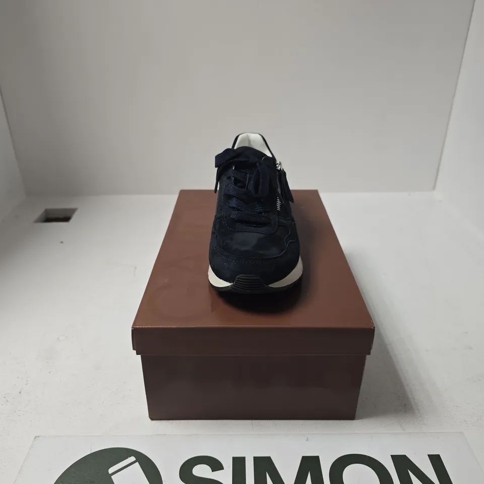 BOXED PAIR OF GABOR LOW TOP TRAINERS SIZE 5
