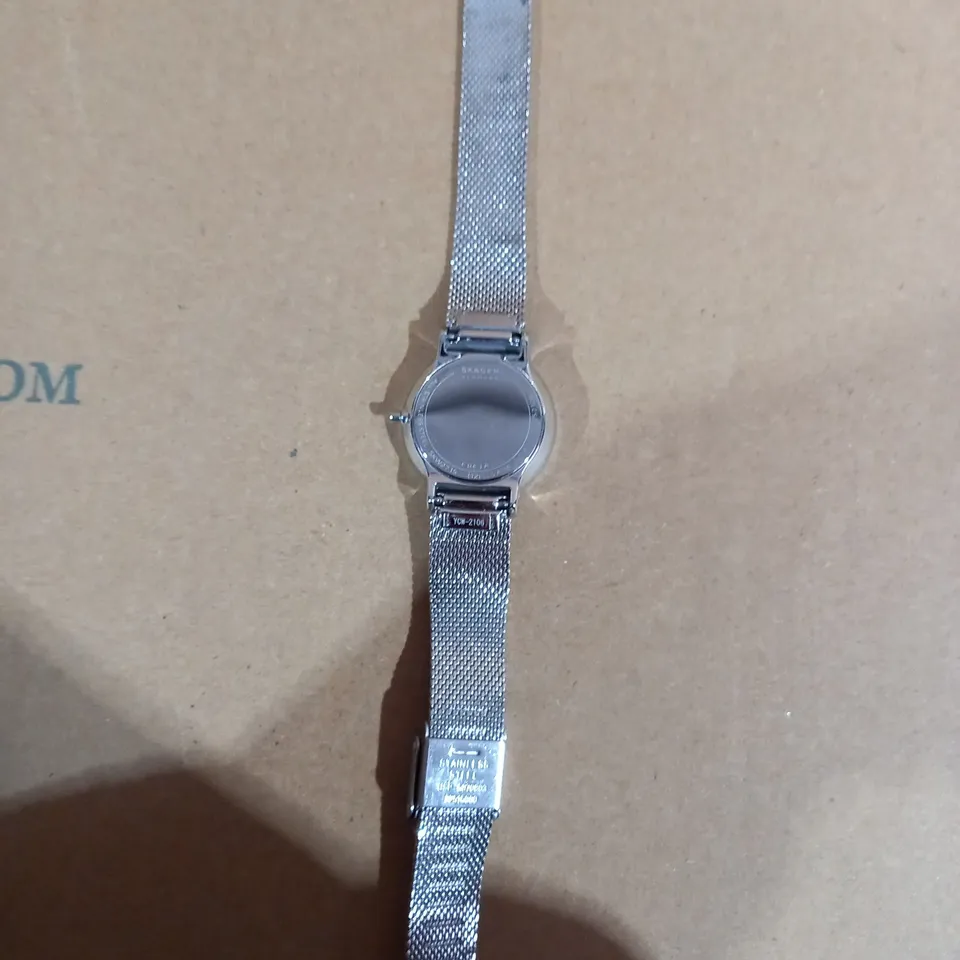 SKAGEN SILVER EFFECT WOMANS WATCH