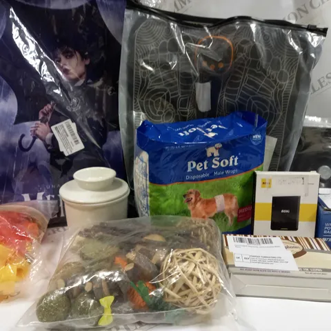 BOX OF APPROX 8 ASSORTED HOUSEHOLD ITEMS TO INCLUDE PET SOFT MALE DISPOSABLE WRAPS, WRIST POWER BALL, MAGCUBE W4000 POWER BANK, ETC