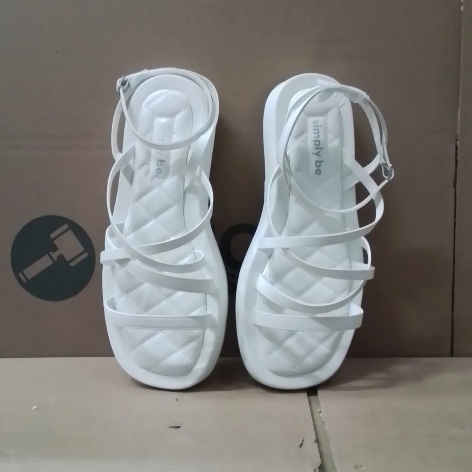 BOXED BRAND NEW APPROXIMATELY 6 SIMPLY BE PHEOBE WIDE SHOES WHITE SIZE 9