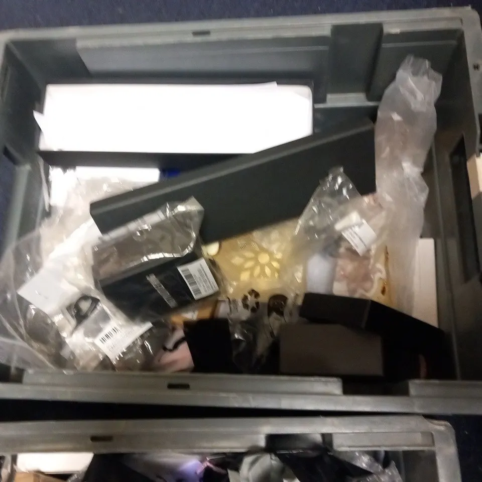 LARGE QUANTITY OF ASSORTED JEWELLERY TO INCLUDE; SHIPTON AND CO, HURLEY BURLEY, PRETTY LITTLE THING AND CAITLYN MINIMALIST