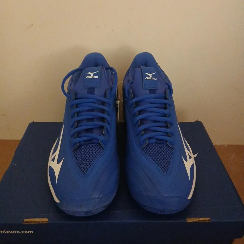 MIZUNO WAVE IMPULSE CC TENNIS SHOES – UK 6 (US 8.5) – BLUE