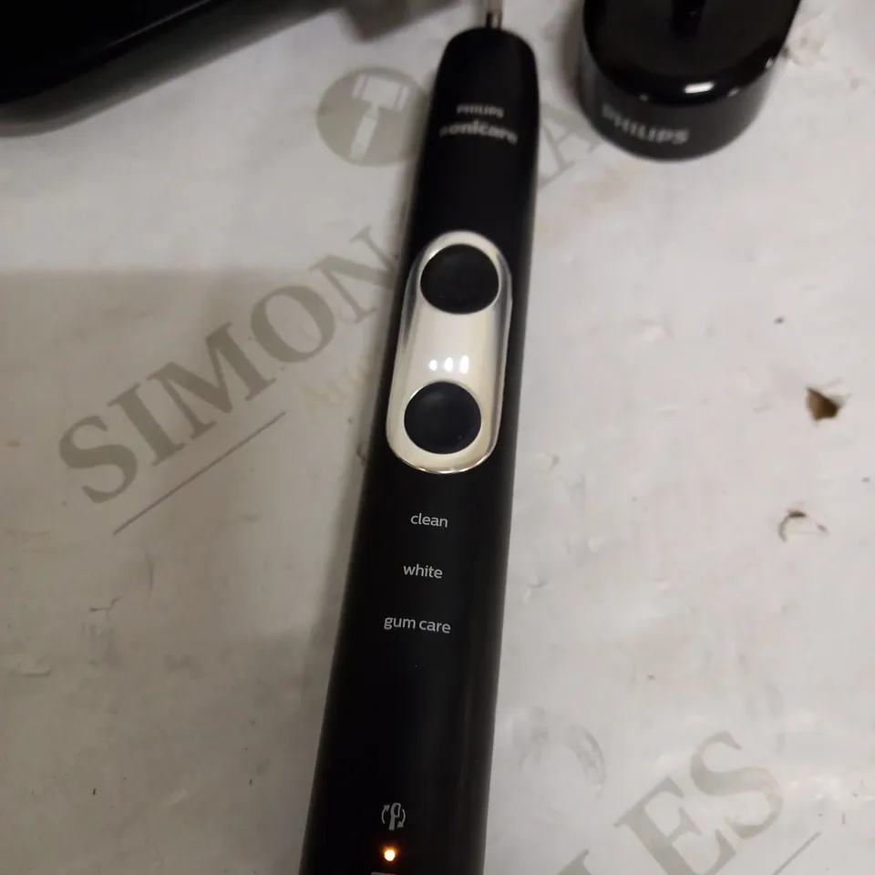 PHILIPS SONICARE ELECTRIC TOOTHBRUSH UNBOXED
