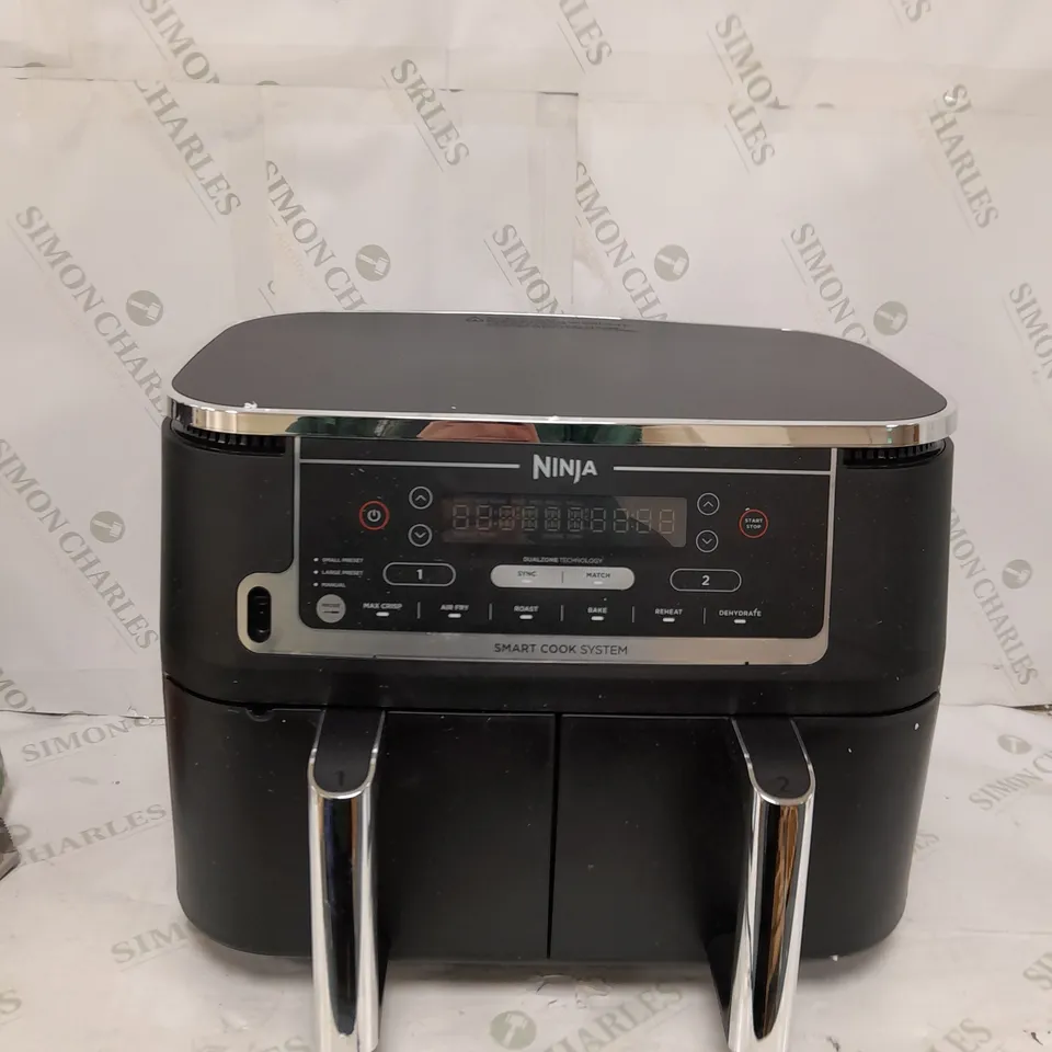 MY GARDEN STORIES SWAN PLANTER