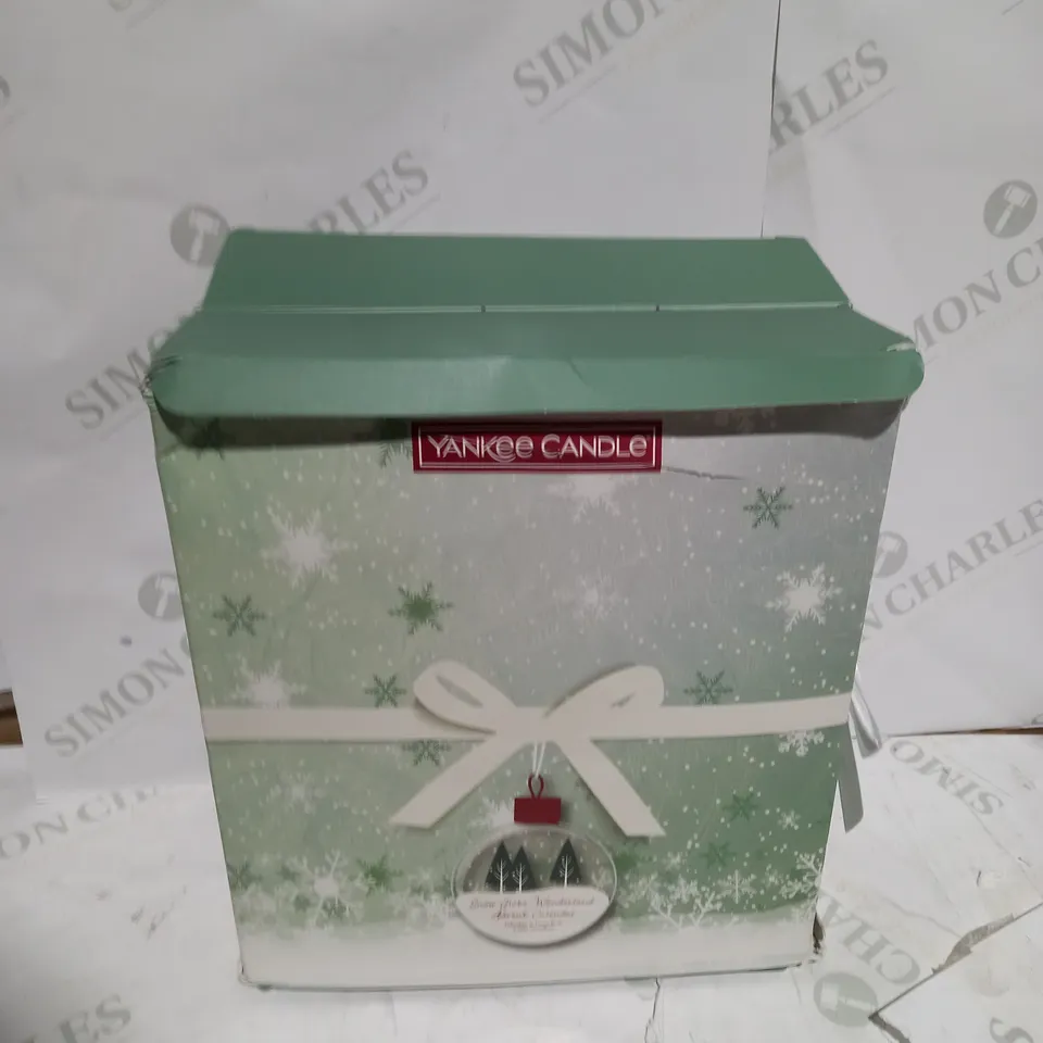 YANKEE CANDLE BOOK ADVENT CALENDAR RRP £39.99