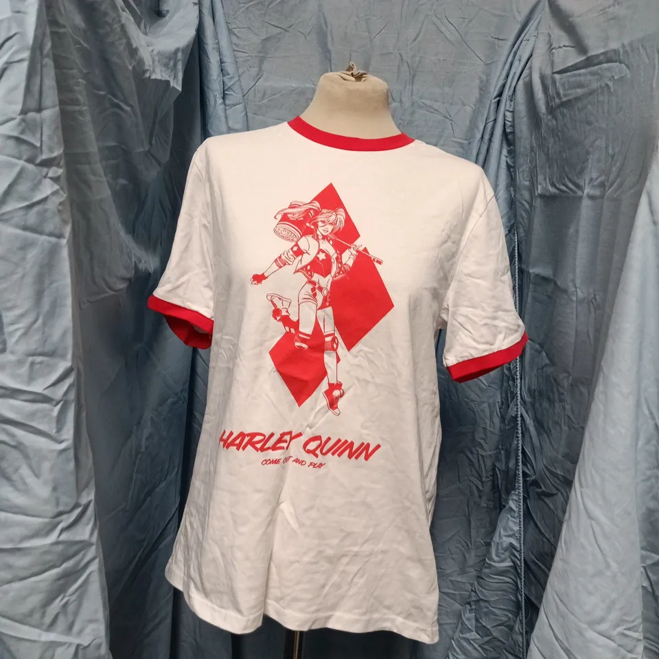 HARLEY QUINN DC COMICS T‑SHIRT – WHITE WITH RED TRIM, MEDIUM (M)