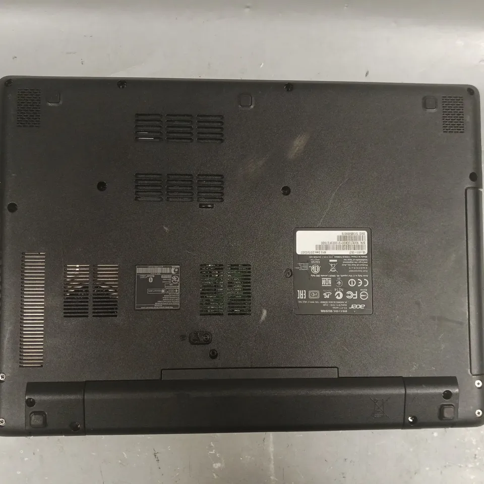 ACER ASPIRE E 14 LAPTOP IN BLUE