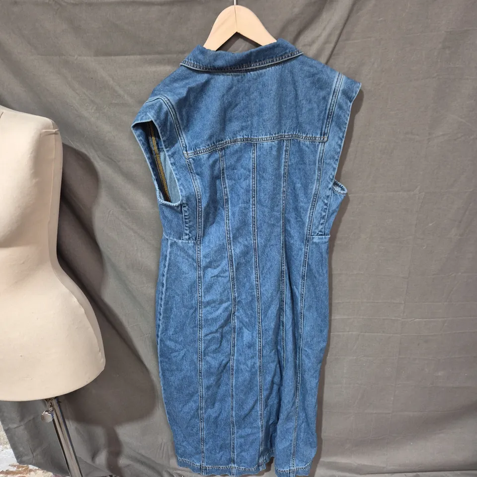 M&S DENIM SLEEVELESS SHIRT DRESS – BUTTON FRONT, CHEST POCKETS SIZE 16 