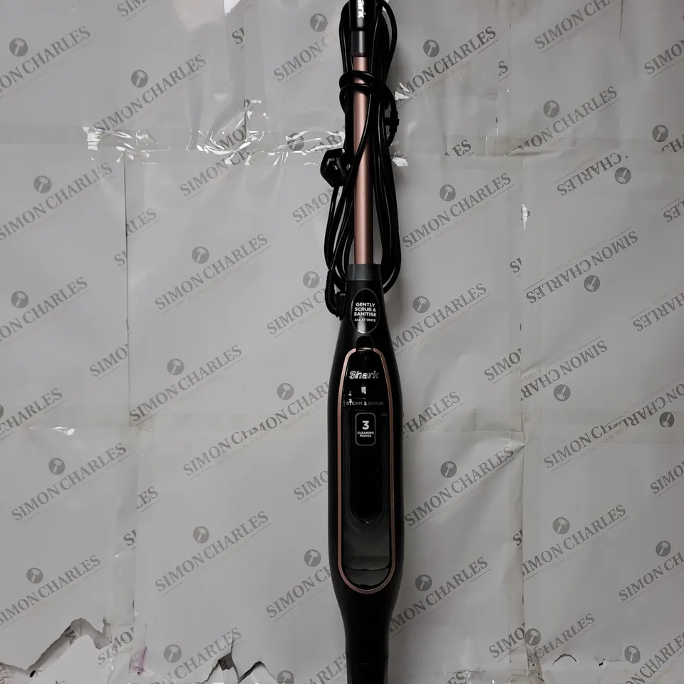 SHARK STEAM AND SCRUB CLEANER 