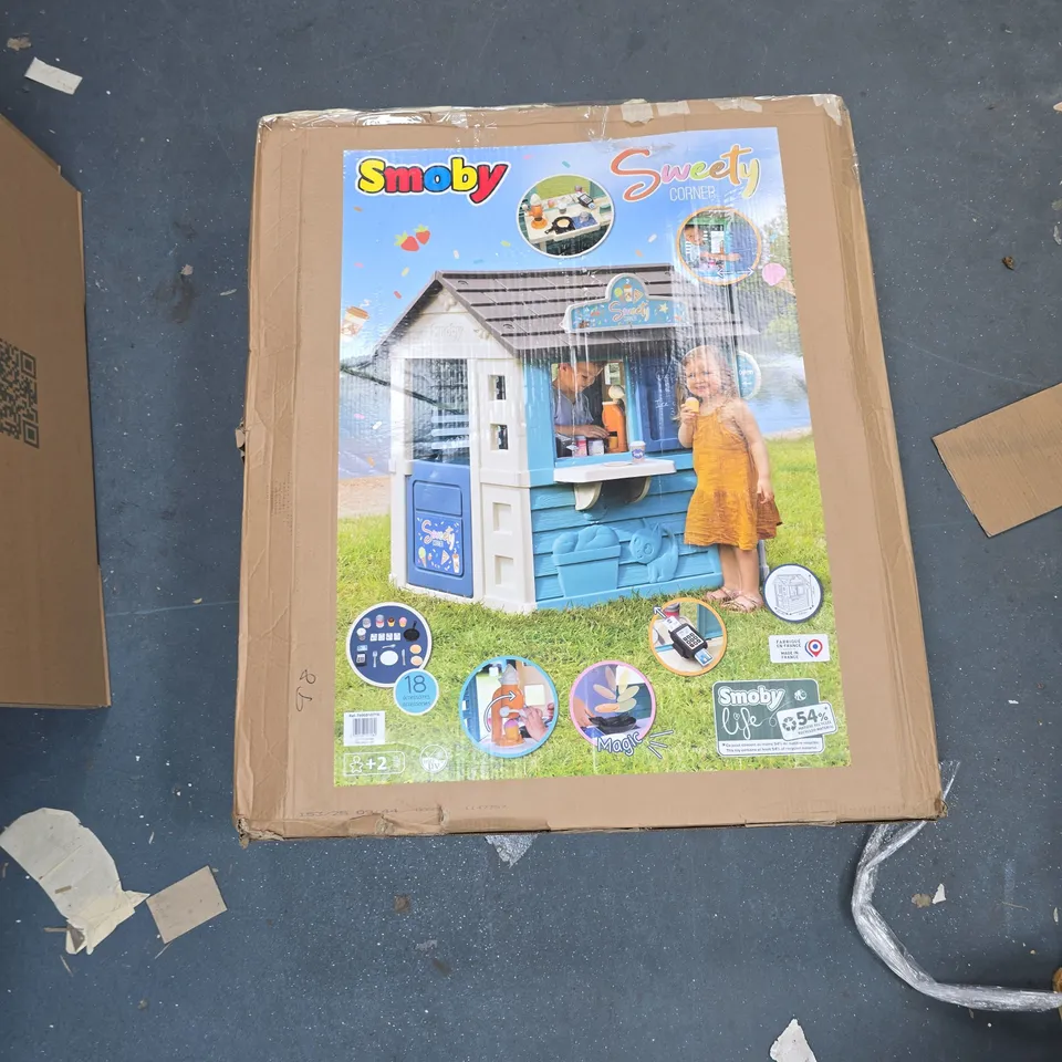 BOXED SMOBY SWEET CORNER PLAYHOUSE - COLLECTION ONLY