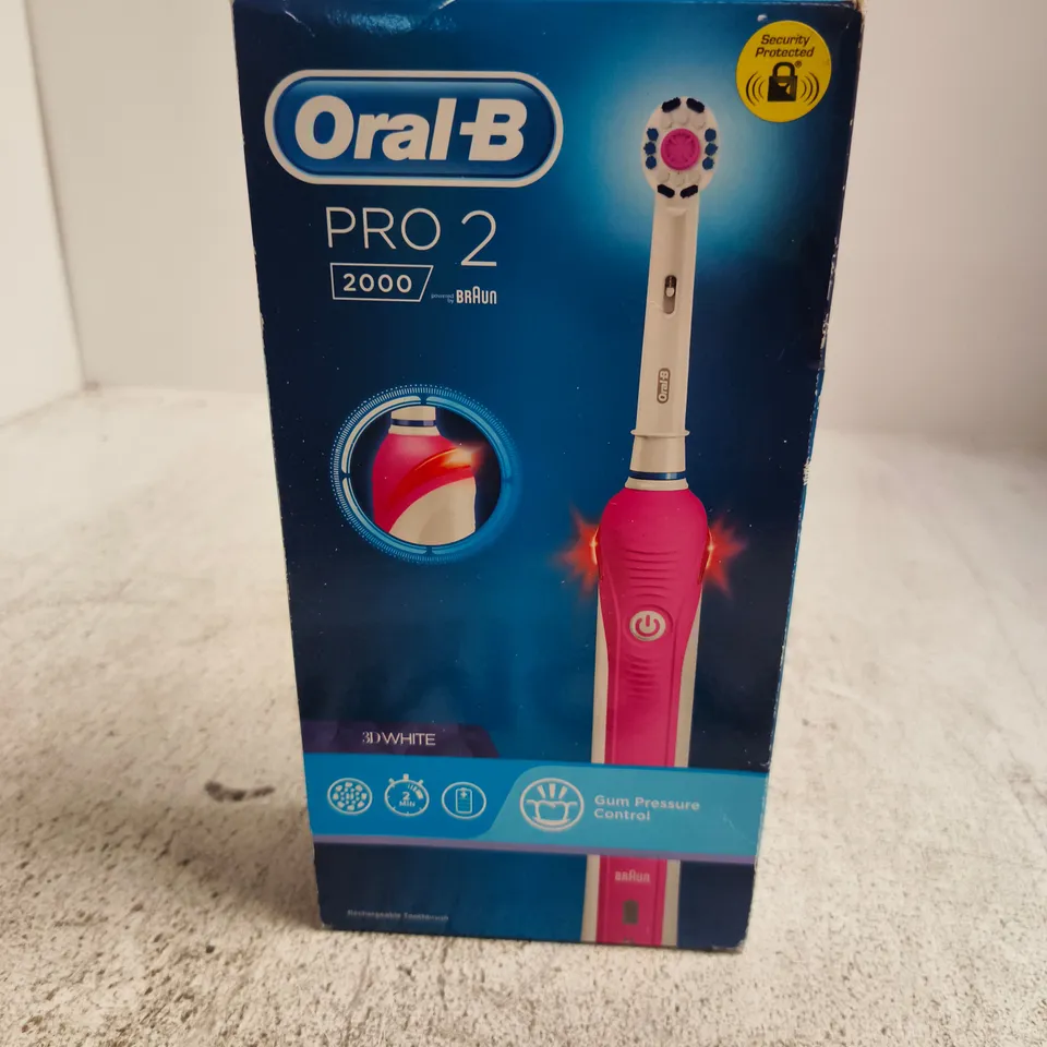 ORAL-B PRO 2 2000 ELECTRIC TOOTHBRUSH – BOXED
