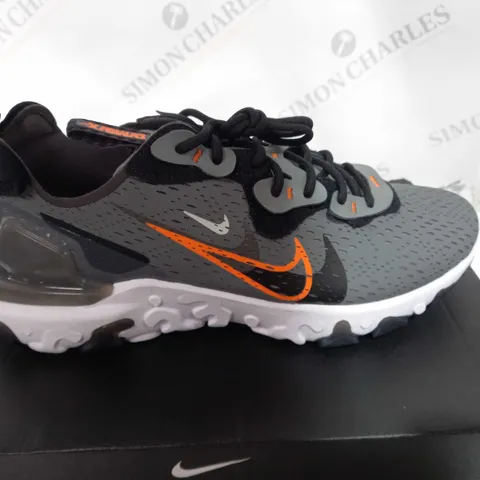 BOXED NIKE REACT VISION SIZE 9 (SMOKE GREY/BLACK )