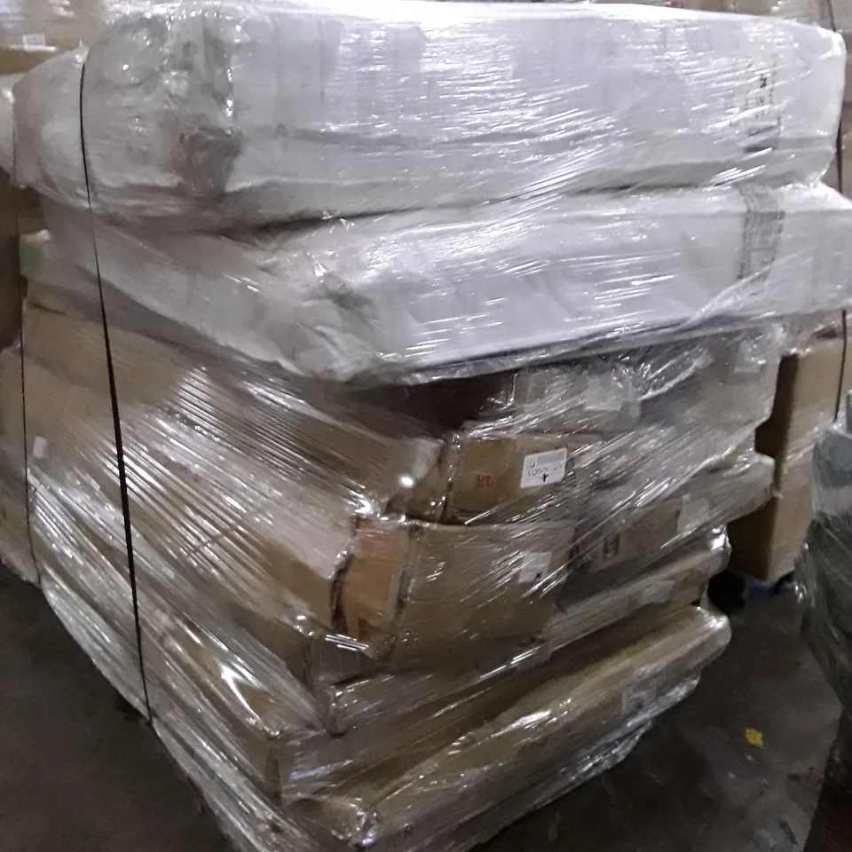 PALLET CONTAINING ASSORTED BOXED BED PARTS & 2 MATTRESS 