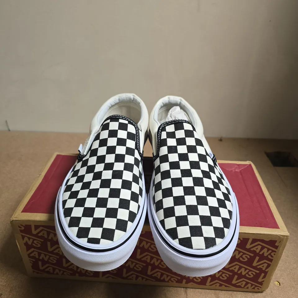 BOXED PAIR OF VANS CLASSIC SLIP-ON SNEAKERS – CHECKERBOARD, UK SIZE 9