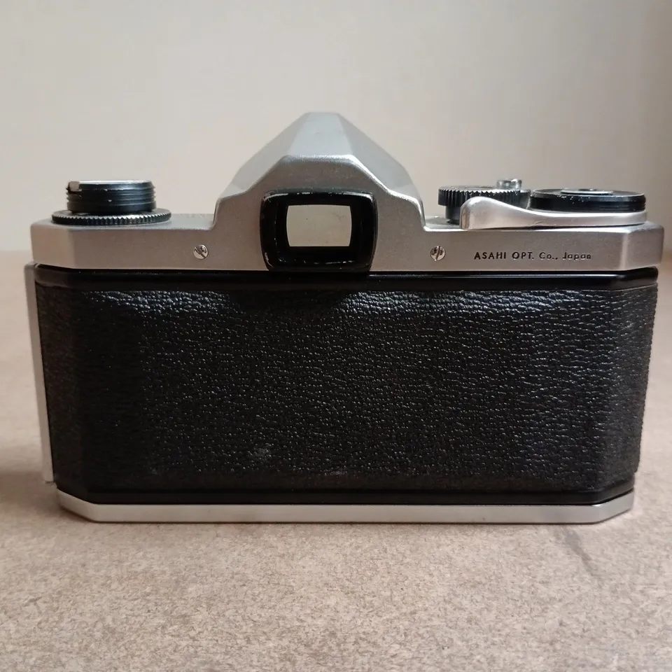 ASAHI PENTAX SLR CAMERA BODY – NO LENS, 35MM