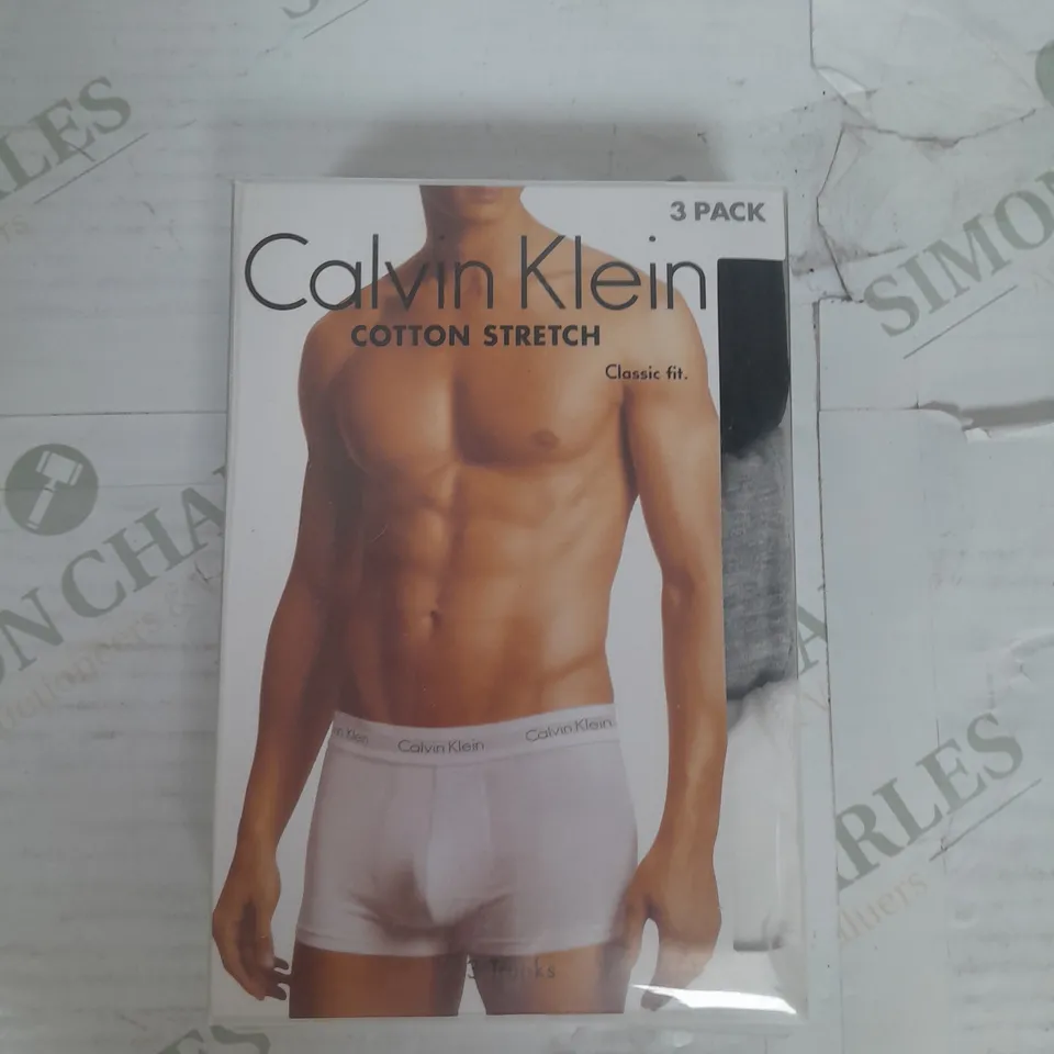 CALVIN KLEIN PACK OF 3 COTTON STRETCH TRUNKS IN WHITE GREY AND BLACK SIZE L