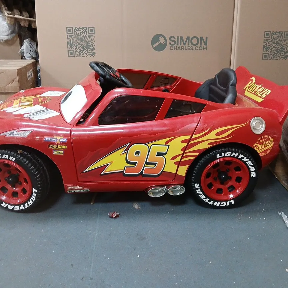 DISNEY CARS LIGHTENING MCQUEEN ELECTRIC RIDE ON CAR