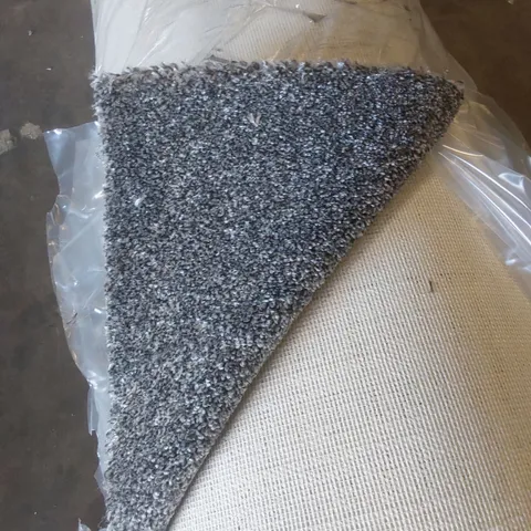 ROLL OF QUALITY STS SHEPHERD HEATHERS ANTHRACITE CARPET // APPROX SIZE: 4 X 9m