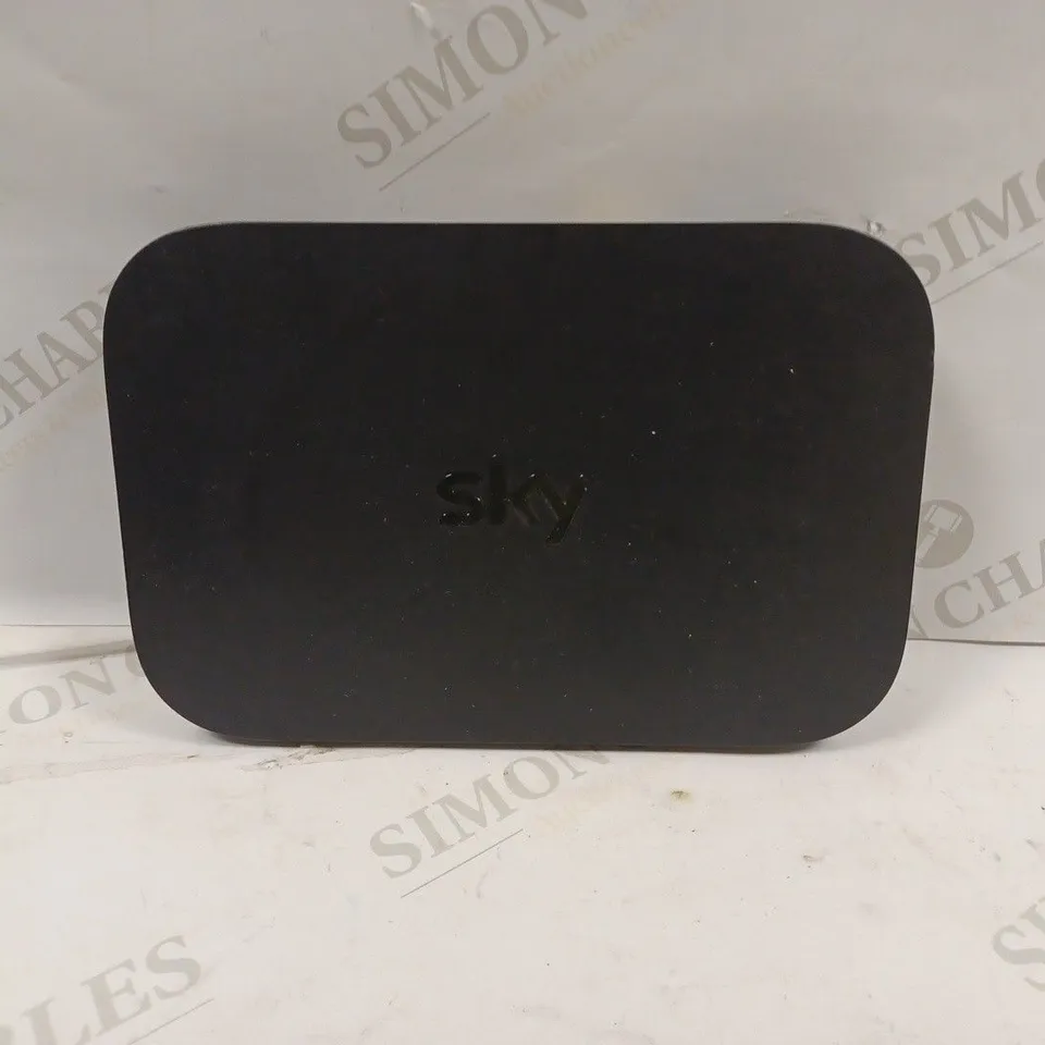 SKY EM150 Q MINI BOX