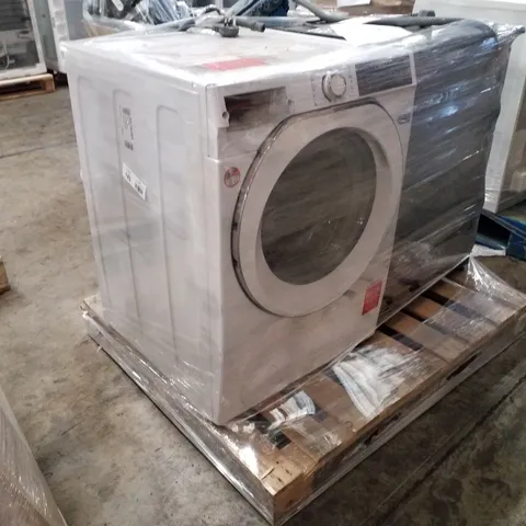CANDY SMART PRO FREESTANDING WASHING MACHINE BLACK AND HOOVER H-WASH 500 FREESTANDING WASHING MACHINE - UNPROCESSED RAW RETURNS