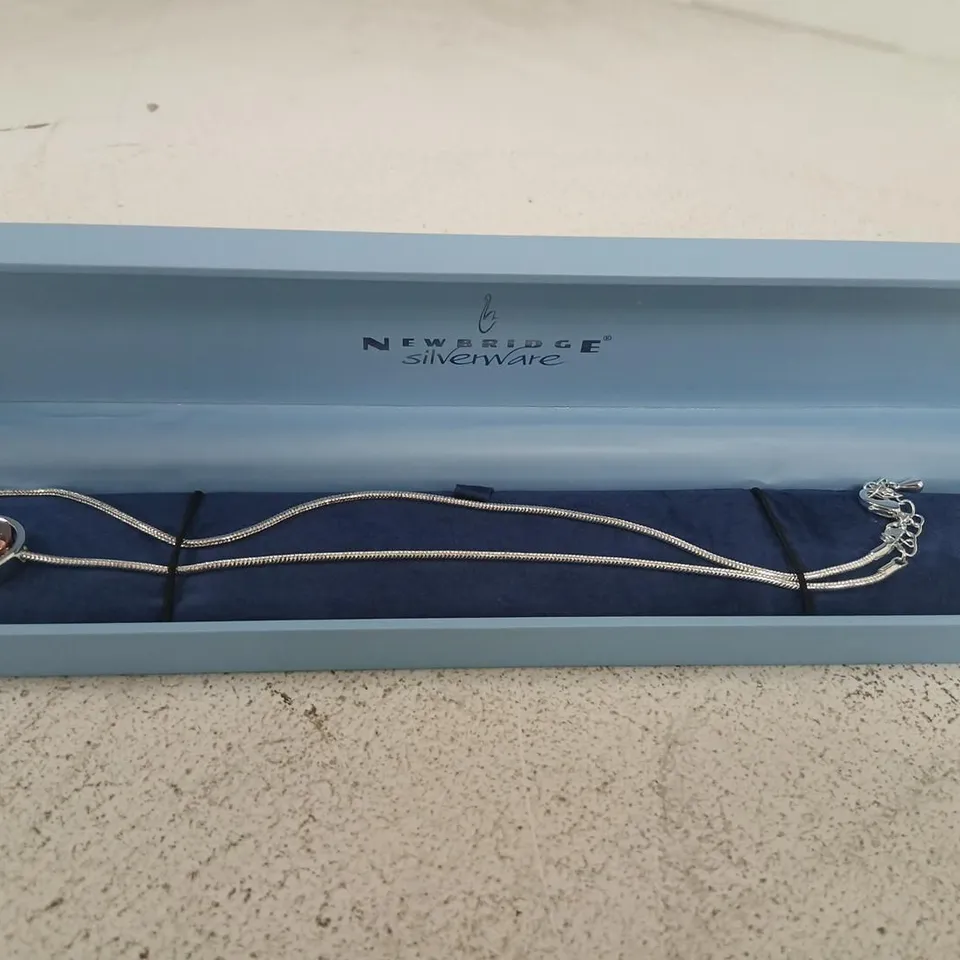 NEWBRIDGE SILVERWARE SILVER NECKLACE WITH CIRCULAR PINK STONE PENDANT IN PRESENTATION BOX